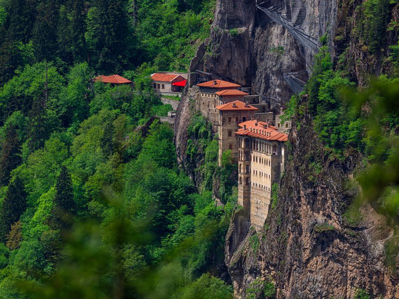 İZMİR ÇIKIŞLI UÇAKLI KARADENİZ VE BATUM TURU