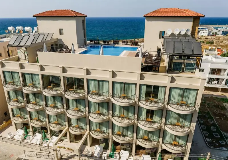 Olivia Palm Hotel